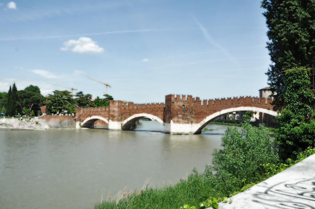 Casa Fola - City Centre Rooms Verona Eksteriør bilde